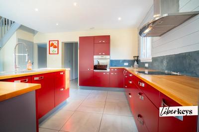 Maison d'architecte - 201 m² - 7 pièces