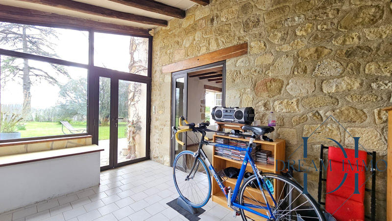 Maison - 308 m² - 5 pièces