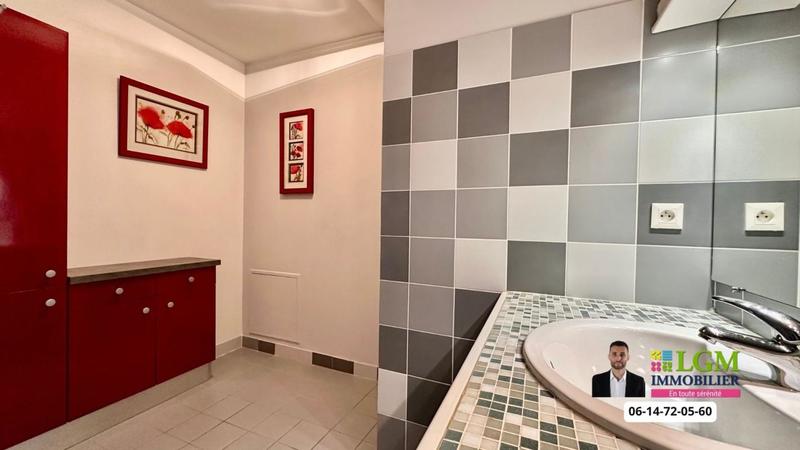 Appartement - 110 m² - 3 pièces