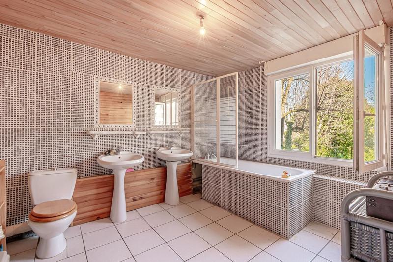 Maison - 130 m² - 6 pièces