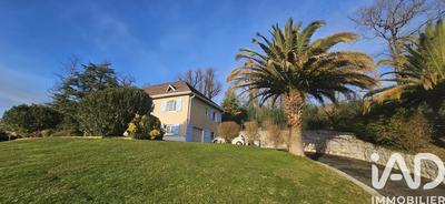 Maison - 174 m² - 6 pièces