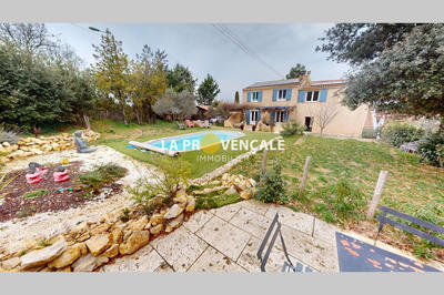 Maison - 168 m² - 10 pièces