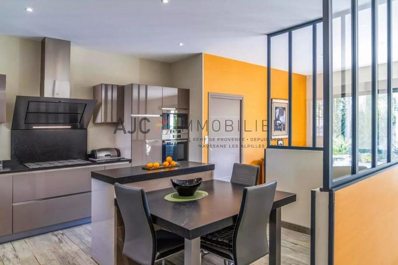 Maison - 158 m² - 4 pièces