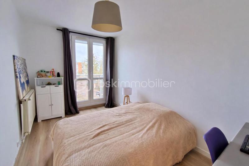 Appartement - 80 m² - 4 pièces