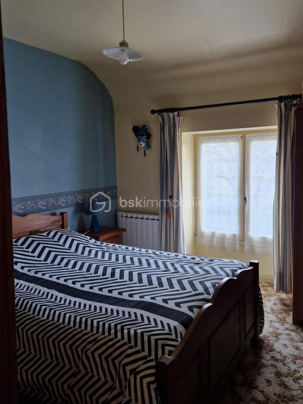 Propriété - 146 m² - 6 pièces