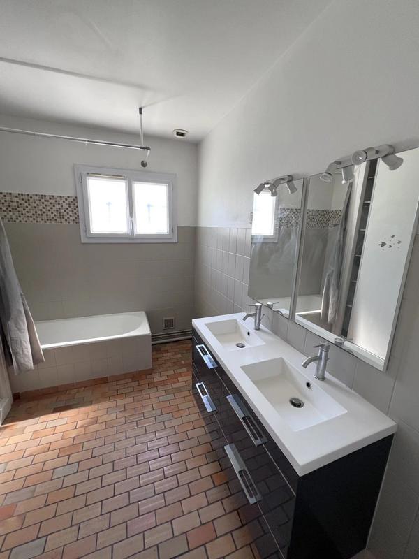 Maison - 126 m² - 5 pièces