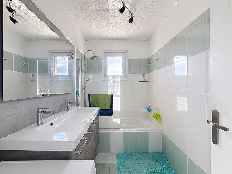 Appartement - 79 m² - 3 pièces