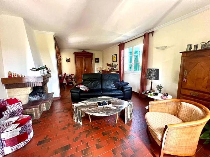 Maison - 110 m² - 6 pièces