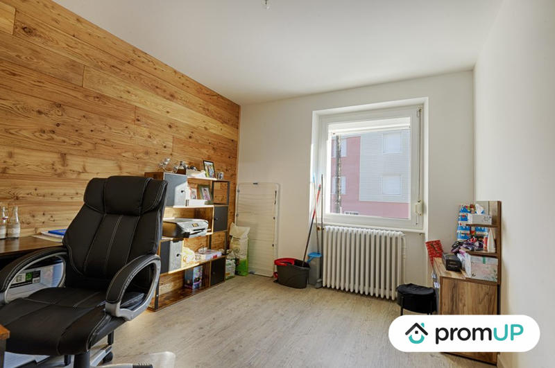 Maison - 170 m² - 9 pièces