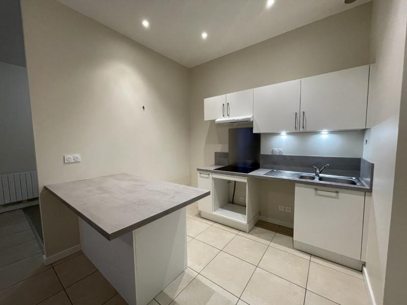 Studio - 42 m² - 1 pièce