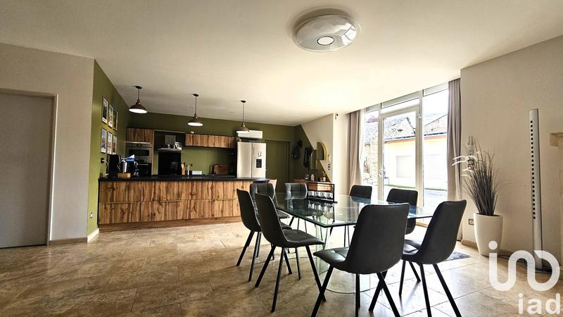 Maison de campagne - 251 m² - 7 pièces