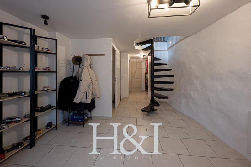 Propriété - 100 m² - 3 pièces