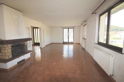 Maison - 101 m² - 6 pièces