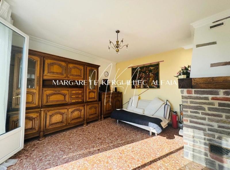 Maison - 179 m² - 10 pièces