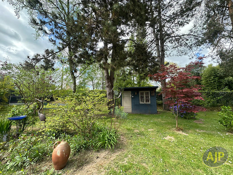 Maison - 180 m² - 8 pièces