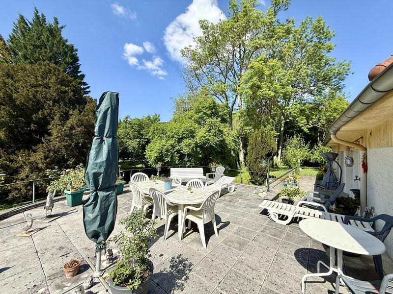 Maison - 274 m² - 6 pièces