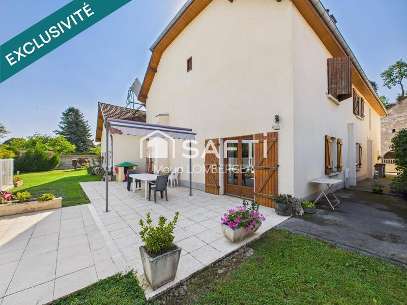 Maison de village - 215 m² - 8 pièces