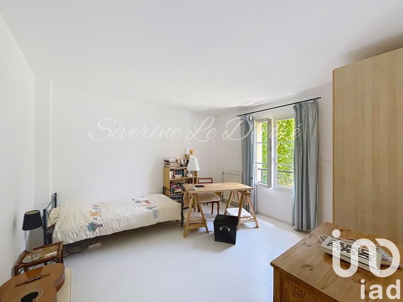 Maison - 181 m² - 8 pièces