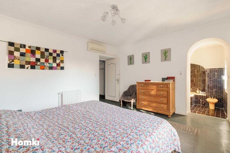 Propriété - 500 m² - 7 pièces