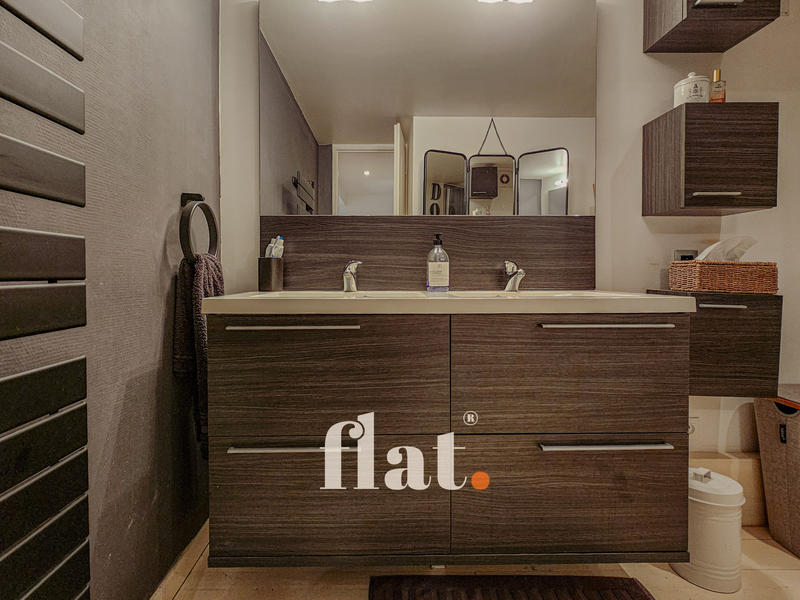 Loft - 130 m² - 5 pièces