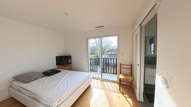 Maison contemporaine - 132 m² - 5 pièces