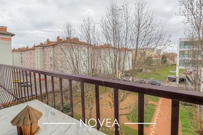 Appartement - 72 m² - 4 pièces