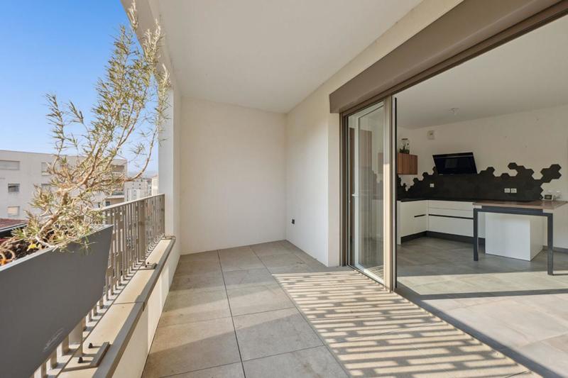 Appartement - 101 m² - 4 pièces