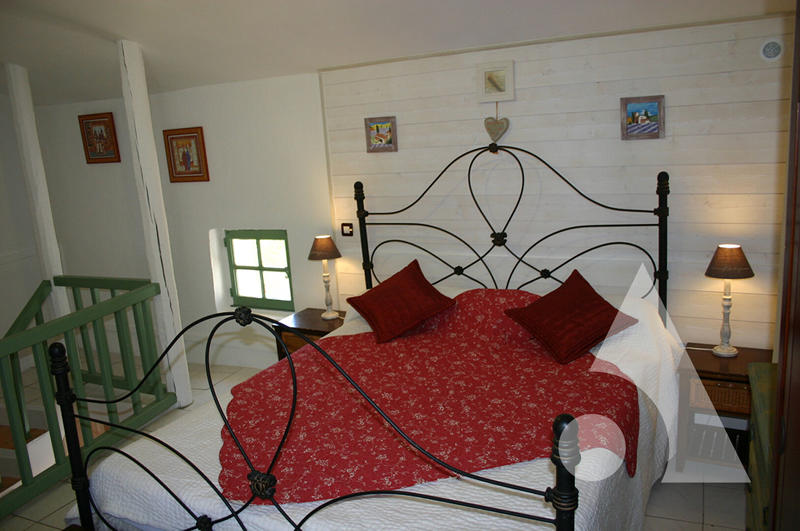 Maison - 273 m² - 9 pièces