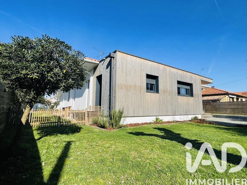 Maison - 166 m² - 6 pièces