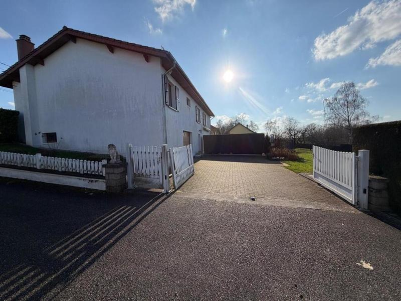 Maison - 137 m² - 6 pièces