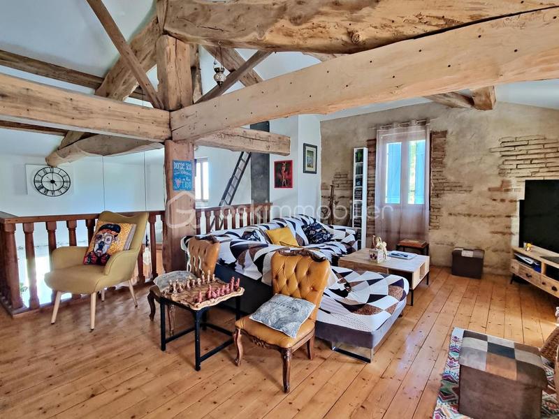 Corps de ferme - 215 m² - 5 pièces