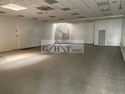 Local commercial - 273 m²
