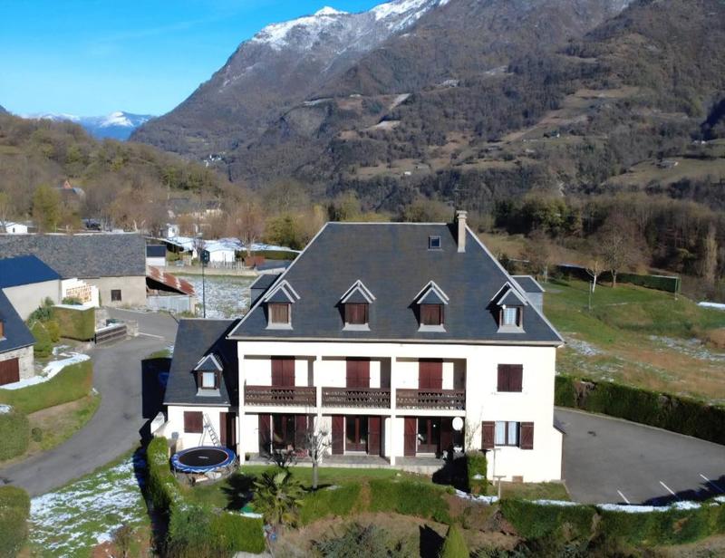 Appartement - 102 m² - 4 pièces