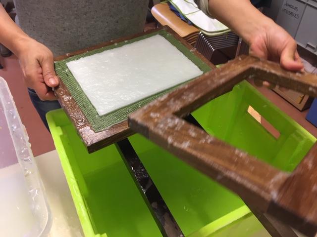 Stage de papier artisanal