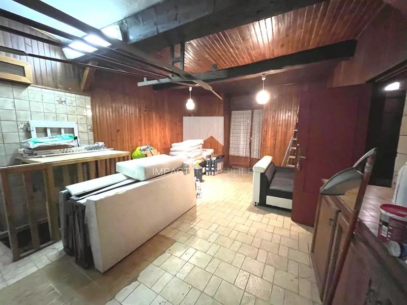 Maison - 228 m² - 12 pièces