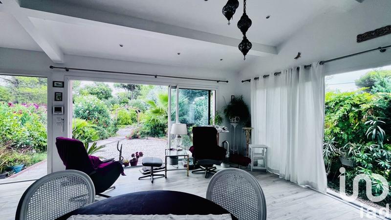 Maison - 215 m² - 8 pièces