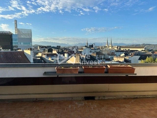 Appartement - 130 m² - 5 pièces