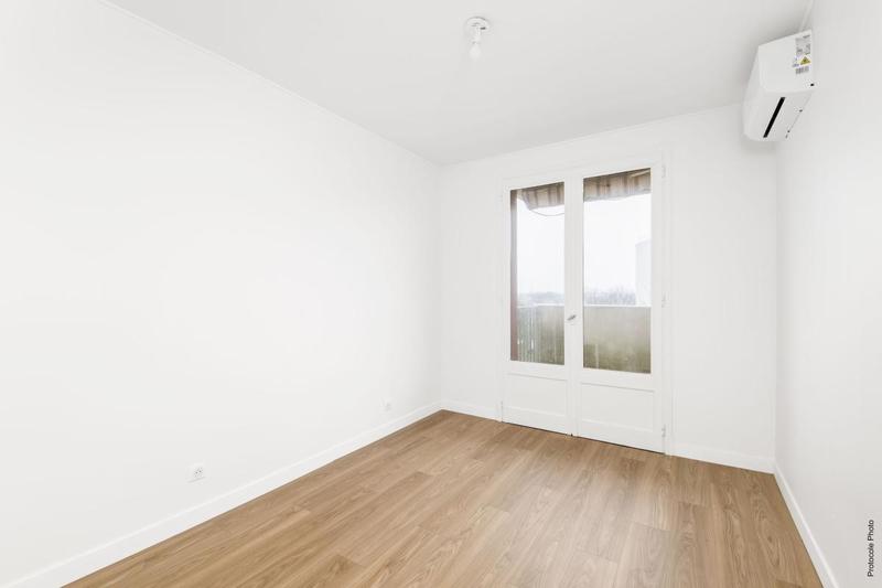 Appartement - 81 m² - 3 pièces