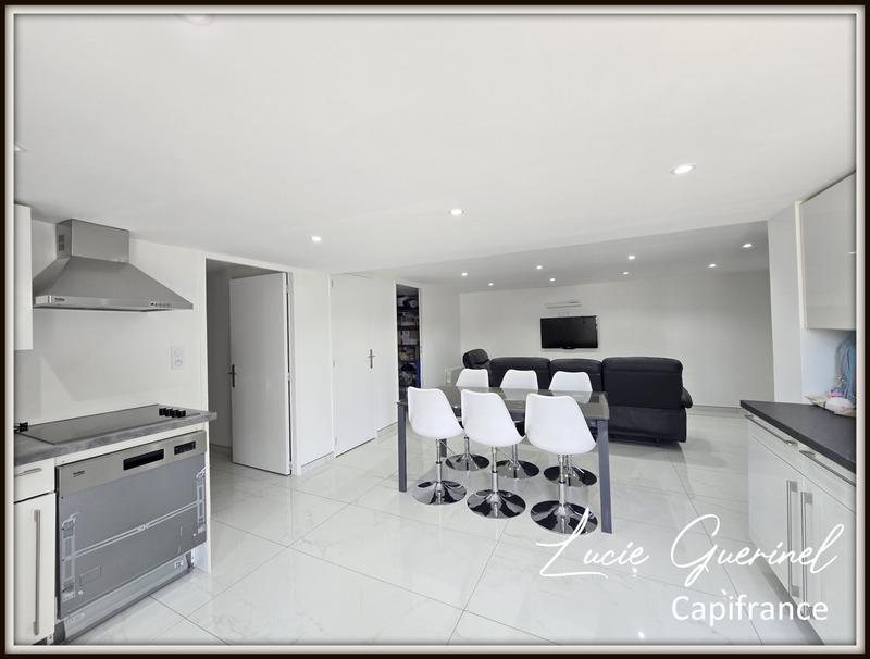 Maison - 200 m² - 7 pièces