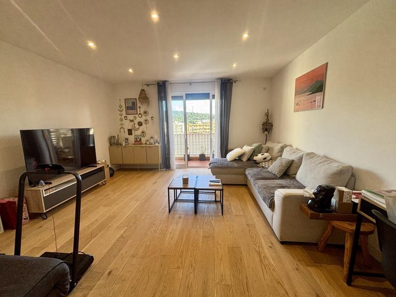 Appartement - 82 m² - 3 pièces