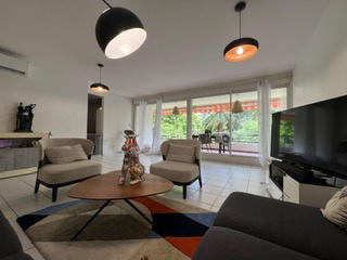 Appartement - 98 m² - 4 pièces