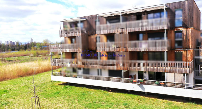 Appartement - 80 m² - 4 pièces