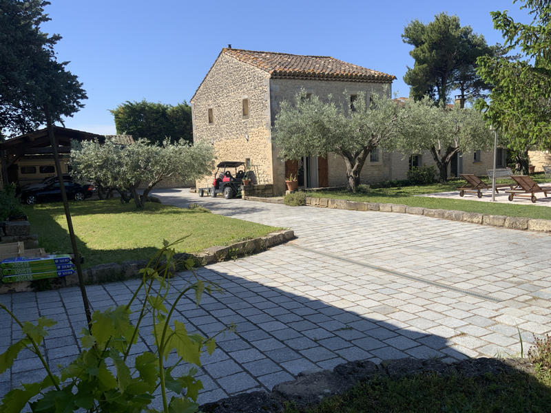 Maison - 200 m² - 6 pièces