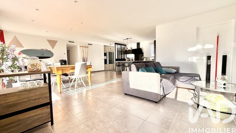 Maison - 122 m² - 5 pièces