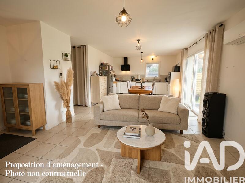 Maison - 90 m² - 5 pièces