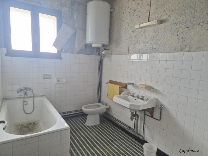 Maison - 240 m² - 9 pièces