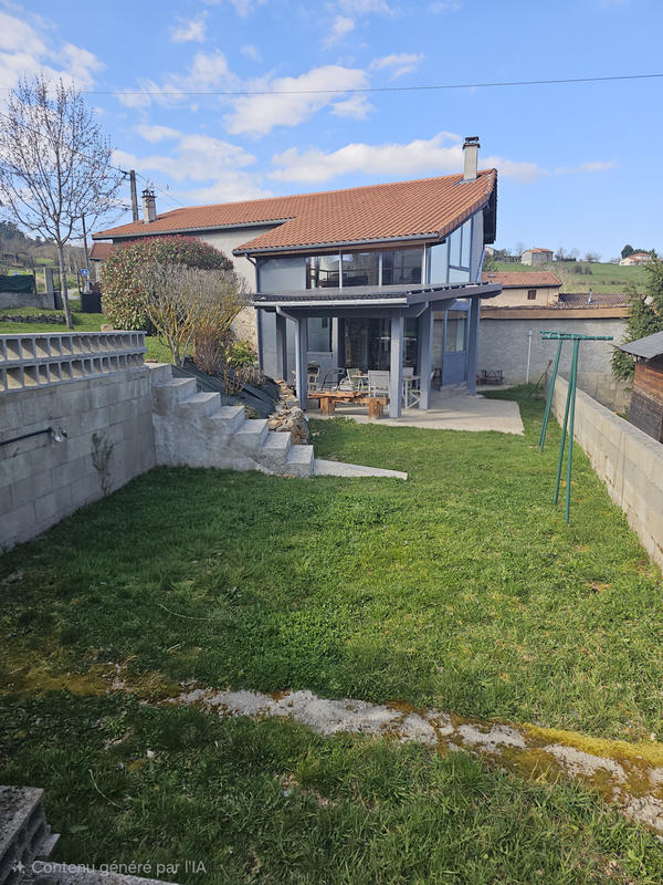 Maison de village - 160 m² - 8 pièces