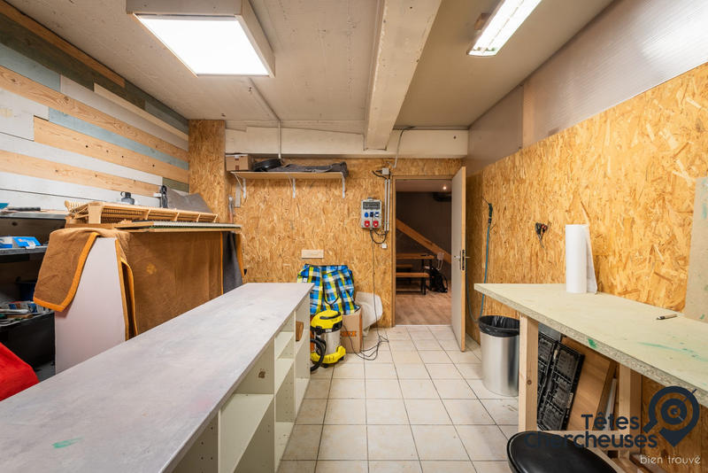 Local commercial - 317 m² - 12 pièces