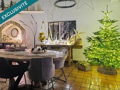 Maison - 250 m² - 6 pièces