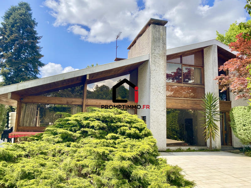 Maison ancienne - 216 m² - 8 pièces